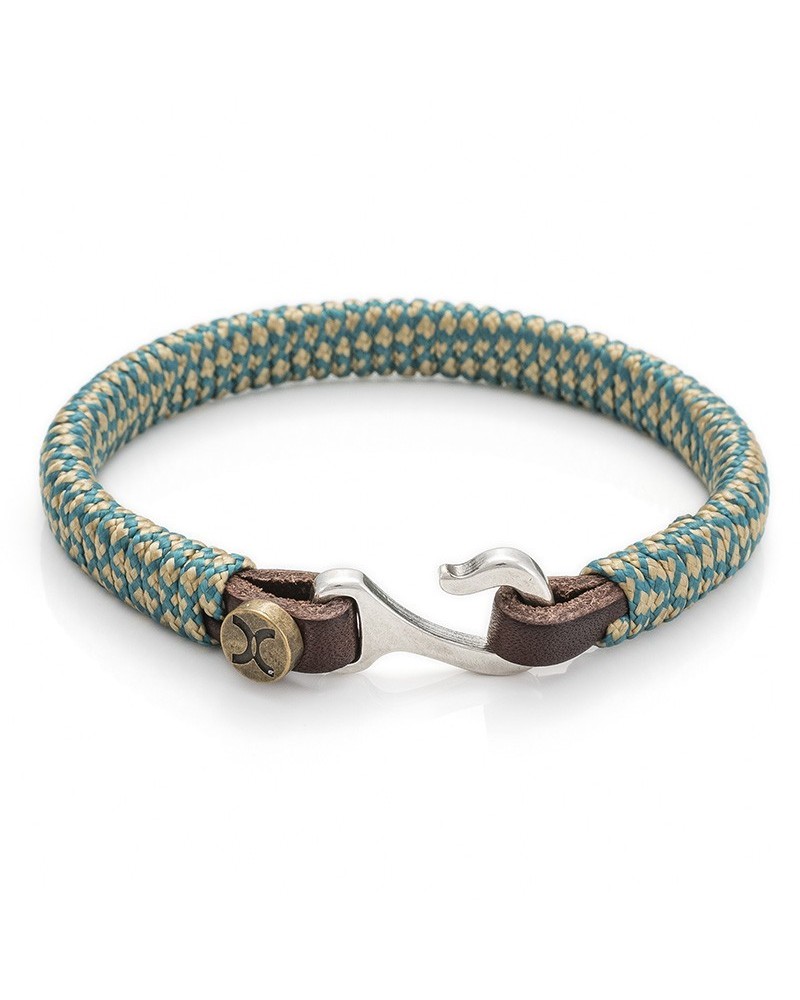 Orion I es una pulsera de cuero forrada de paracord y gancho de zamak