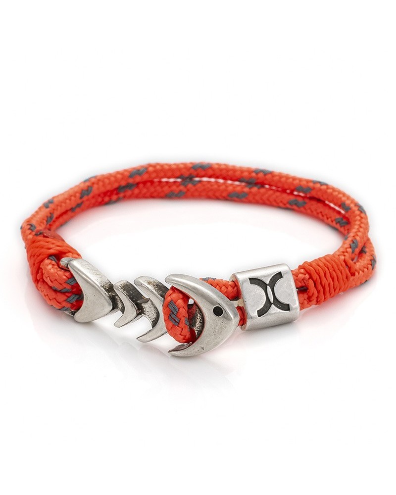 La xandita es una pulsera de paracord con raspa  bañada en plata