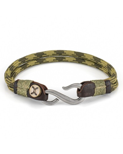 Orion III es una pulsera de cuero forrada de paracord y gancho de zamak