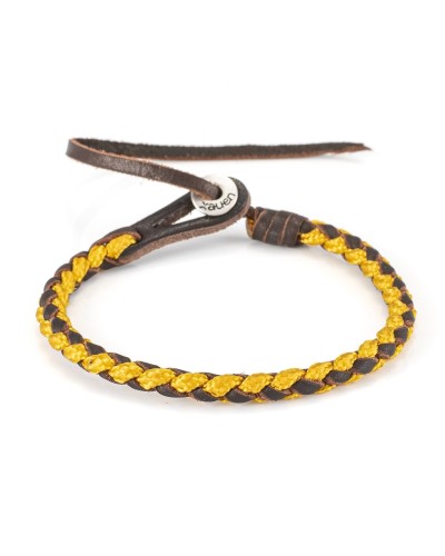 Orion IV es una pulsera de cuero forrada de paracord y cierre con ojal