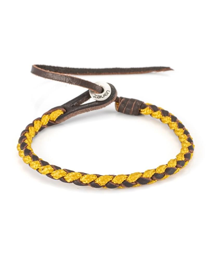 Orion IV es una pulsera de cuero forrada de paracord y cierre con ojal