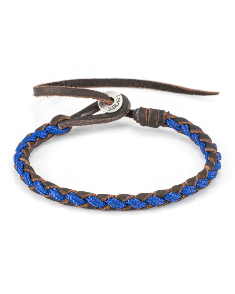 Orion IV es una pulsera de cuero forrada de paracord y cierre con ojal