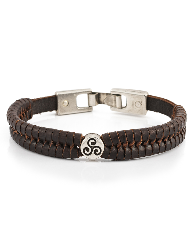 Gaucho XX es una pulsera de cuero trenzado con pieza central